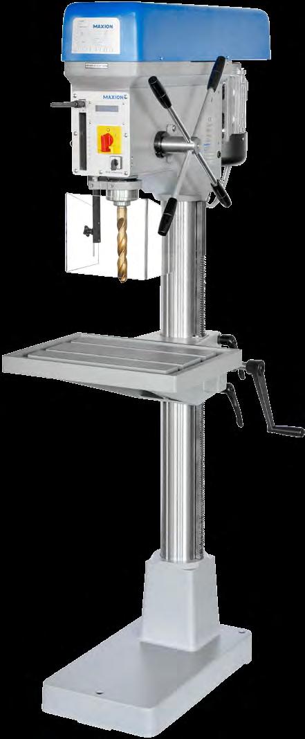 900 mm 280 kg 0,8/1,5 kw M00003 80-1.440 obr/min 180-3.200 obr/min UNIMAX 3, UNIMAX 3 AV, BS 25 ST, BS 25 AVST yfrowy wyświetlacz obrotów wrzeciona w standardzie.