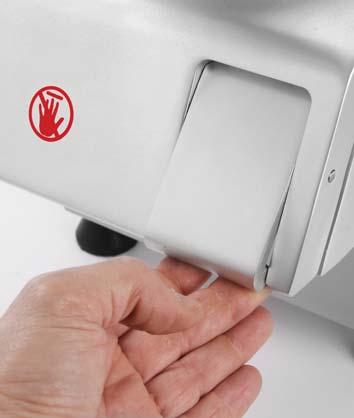SZATKOWNICA ELEKTRYCZNA Z DUŻYM OTWOREM WLOTOWYM Przeznaczona do krojenia dużych ilości warzyw Duży otwór wsadowy na całe główki kapusty do ø 265 mm Mały otwór wsadowy na długie warzywa np.