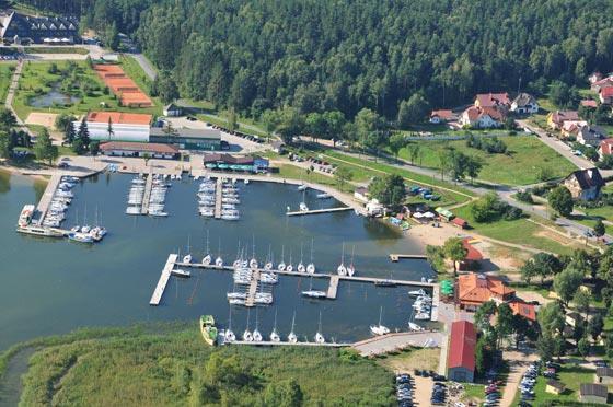 warmińskomazurskiego oddział miejsko-powiatowy w Mrągowie Zapisy w sekretariacie maratonu plaża HOTELU MERCURE w dniu 24 lipca 2015 r godz. 11.00 dniu 24 lipca 2015 r w godz. 11,00 14,30 na jez.