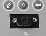 3-16 Instalacja Definiowanie po³¹czenia z komputerem 1 Po pod³¹czeniu komputera do z³¹cza szeregowego (1) w systemie, na ekranie monitora mo na wyœwietliæ wszystkie ustawienia konfiguracji, zmieniaæ