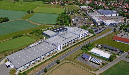 SPIS TREŚCI WIKUS: firma, serwis str. Wybór taśmy str. 6 Przegląd produktów str. 10 Siedziba firmy w Spangenbergu, Północna Hesja Piły taśmowe bimetaliczne str. 11 Piły taśmowe węglikowe str.