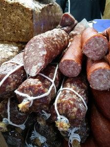 Przebudowa krawężników przy Artystów.