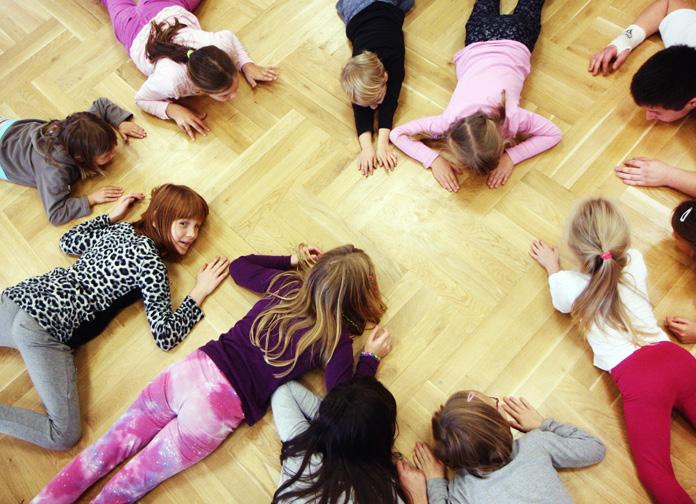 DDK Węglin, czyli Duża Dawka Kultury na Węglinie! Jesteśmy instytucją, która na kulturalnej mapie Lublina powstała dzięki oddolnej inicjatywie mieszkańców dzielnicy Węglin Północny.