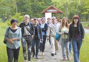 2 DOLINA BARYCZY blisko przyrody Wydanie II rok 2016 egzemplarz bezpłatny Ludzie i ich działania na rzecz EDUKACJI dla Doliny Baryczy Ludzie EDUKACJI dla Doliny Baryczy Korzystanie ze sprzętu Gmina