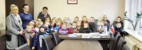 Zerówkowicze z wizytą w Urzędzie Uczniowie klasy 0 wraz z nauczycielami ze Szkoły Podstawowej z Lubiszewa (01.12) złożyli wizytę w Urzędzie Gminy w Tczewie.