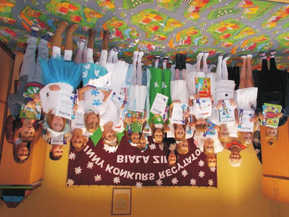 14 KOZA ZE ŚMIŁOWIC Podobnie jak w ubiegłym roku w ostatnim tygodniu karnawału uczniowie klas starszych wraz z nauczycielami chodzili z Kozą, kultywując zarazem ginące tradycje ludowe naszego regionu.