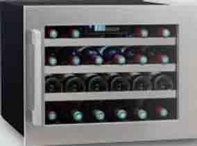 50 butelek (liczonych jako Bordeaux 0,75 l) dwustrefowa z regulacją zakresu temp. 5 O -10 O C /10 O -18 O c ster. elektron. z wyświetl. elektron. w kol.