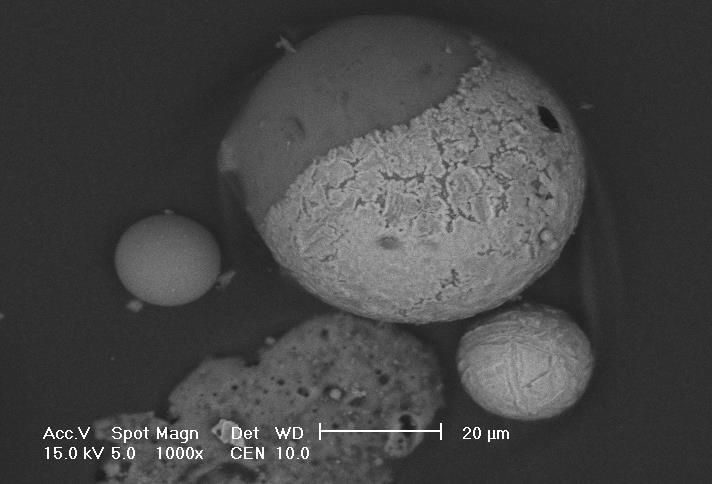 Spherical particles from hard coal combustion.