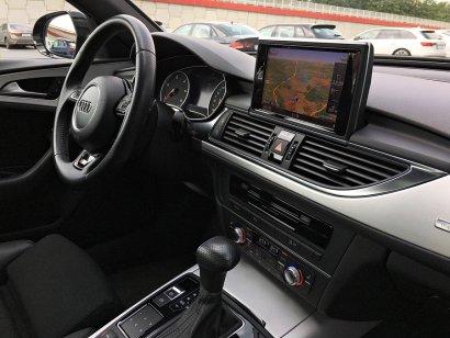 07.2013 Samochód systematycznie serwisowany w ASO Audi Wyposażenie dodatkowe: - Napęd quattro z centralnym mechanizmem różnicowym z kołem koronowym;