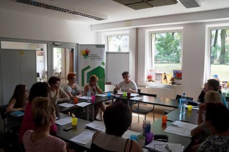 Infrastruktura w Centrum Twoja organizacja chce zorganizować spotkanie lub szkolenie? A może interesuje Cię spokojna przestrzeń do indywidualnej pracy?