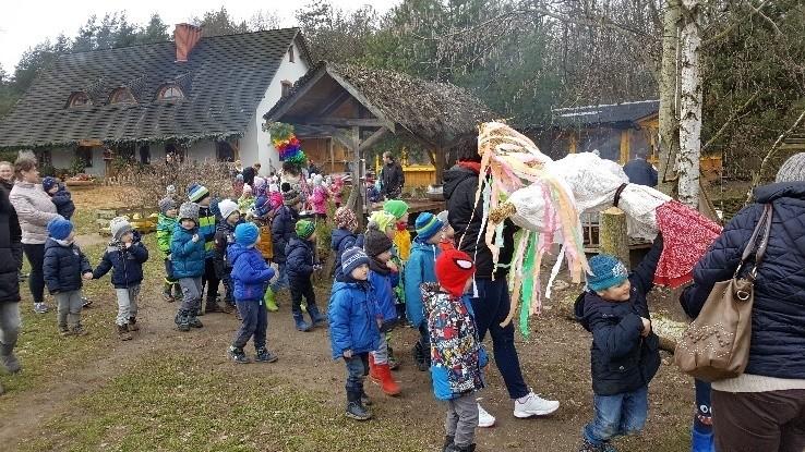 Po ciężkiej pracy przyszła pora na posiłek.