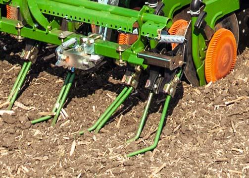 Cirrus Zagarniacz Przykryć i docisnąć nasiona Zagarniacz sprężynowy S Zagarniacz sprężynowy S w kombinacji z RoTeC pro System redlic RoTeC pro współpracuje z zagarniaczem sprężynowym S o elementach