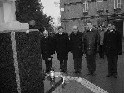3. Przez tradycję do przyszłości Znajomość historii własnego miasta i regionu to jedna z podstaw wspólnoty lokalnej.