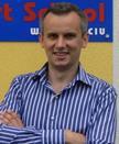 Jeden z prekursorów i największych entuzjastów we wprowadzaniu edukacji dwujęzycznej w polskich szkołach zarówno w teorii, jak i w praktyce. dr hab.