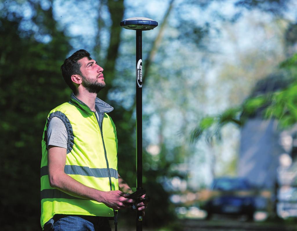 Geodezyjne odbiorniki GNSS SP60 mierzy w miejscach, do których inne odbiorniki GNSS nawet się nie zbliżają... Są tacy, którzy twierdzą, że wszystkie odbiorniki GNSS działają tak samo.
