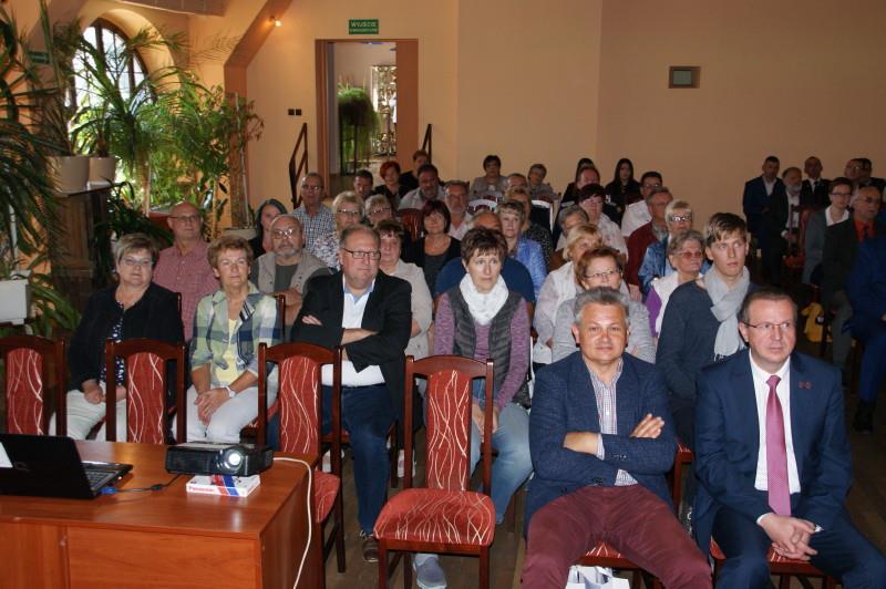 Obecni na