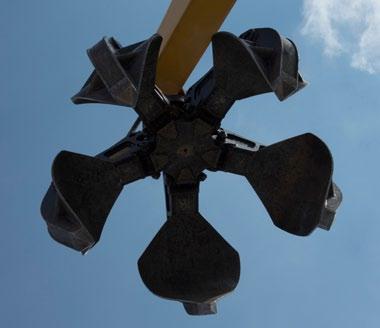 Dostępny osprzęt roboczy do recyklingu złomu i przenoszenia luźnych materiałów Gdy znaczenie ma wydajność, niezawodność i stabilność, osprzęt roboczy