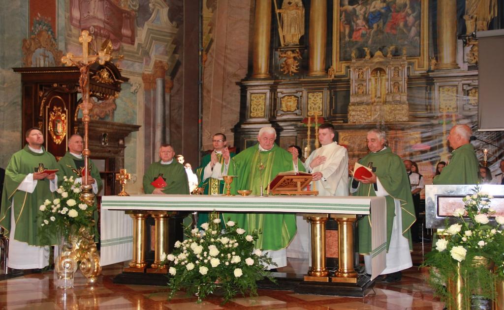 O godzinie 11:30 została odprawiona koncelebrowana Msza Święta w Archikatedrze Lubelskiej, pod przewodnictwem biskupa Ryszarda Karpińskiego.