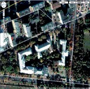 38 Rys. 5. Fragment Warszawy na zdjęciu satelitarnym ze strony www.maps.google.