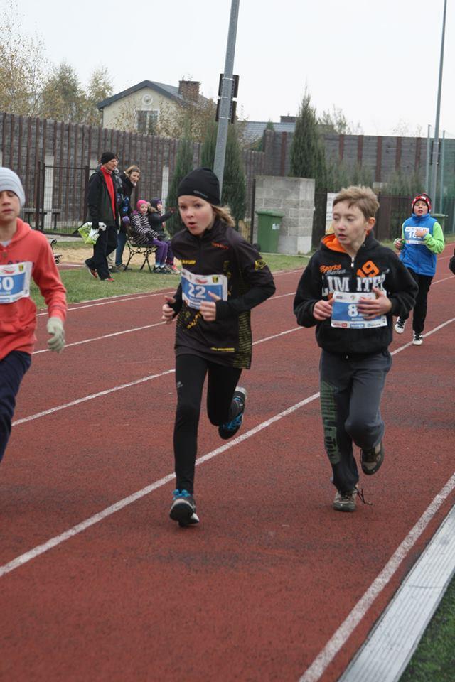 Pogoda nie rozpieszcza temperaturą, ale w szkole w Lesznowoli dziś można napić się gorącej herbaty lub jak kto woli zjeść miseczkę przepysznej zupy dyniowej.