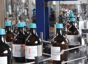 Odczyiki do HPLC izokratyczej Dostępe w butelkach szklaych (1 oraz 2,5 litra) lub opakowaiach ze stali ierdzewej (5 do 1000 litra).
