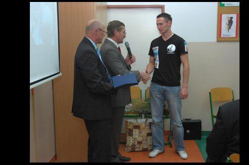 Dzięki ich działalności i zaangażowaniu gmina Słopnice liczy się i jest uznawana w dziedzinie piłki nożnej, tenisa stołowego i sportów motocrossowych.