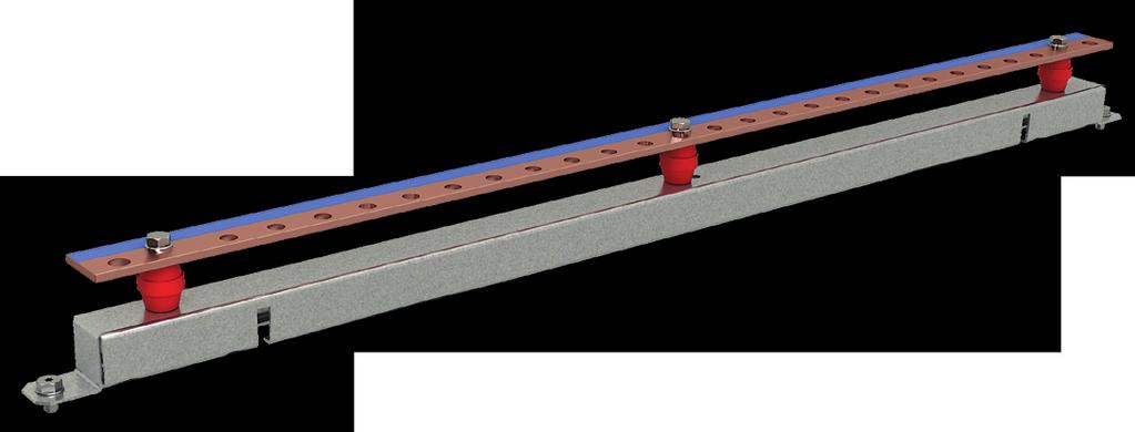 wspornikiem do zamocowania na poziomych profilach szkieletu szafy SZE3. Posiada gwintowane otwory M8 do mocowania przewodów. Mocowanie listwy do wspornika za pomocą izolatorów.