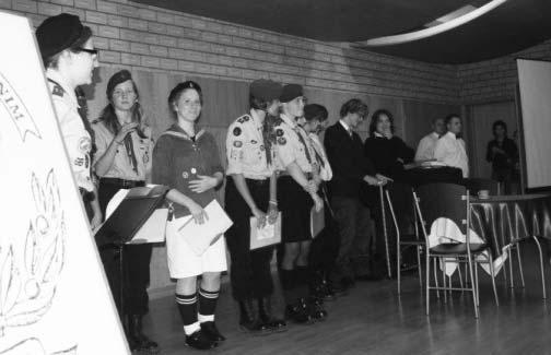 druhna Irena Horban, reprezentant Miejskiego Ośrodka Kultury, Dyrektor Szkoły Podstawowej nr 1, Pani Ewa Nowicka, skarbnik ZHP hm. Lucjan Brudzyński, dawni instruktorzy harcerscy z Hufca.