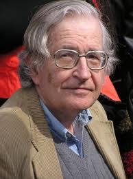 Noam Chomsky cz lowiek-instytucja uczeń Zelliga Harrisa, profesor Massachusetts Institute of Technology (od 1955 r.