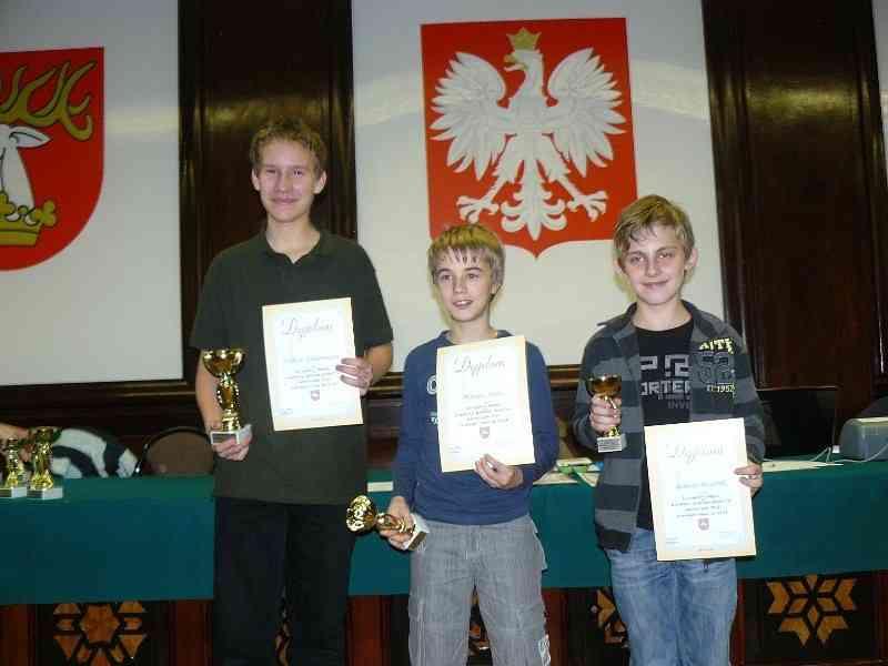 2010, Kąkolewnica 28.03.2010, Kłoczew 03.05.2010, Tomaszów Lub. 30.05.2010, Chełm 04.07.2010, Białopole 13.11.2010, Biłgoraj 28.11.2010, Lublin 12.12.2010. Klasyfikacja generalna była obliczona według specjalnych kryteriów, których szczegóły znajdują się na stronie Lubelskiego Związku Szachowego.