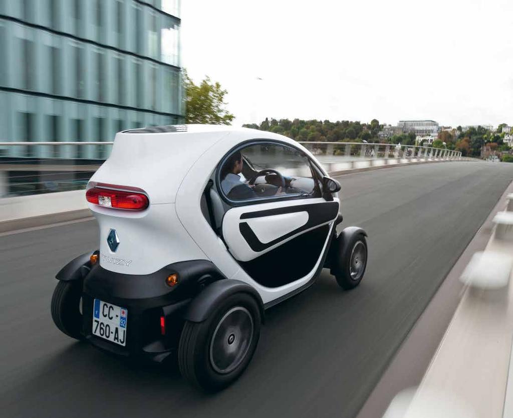 Komplet szyb z pleksi 82 01 372 650 Akcesoria TWIZY Zmieniaj do woli wygląd swojego Renault Twizy, aby jeszcze bardziej podkreślić jego niezwykły