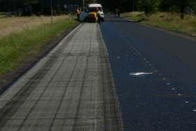 siatki szklano-węglowe przesączanej asfaltem ze względu na zróŝnicowaną