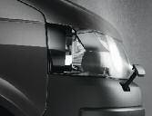 Spryskiwacze reflektorów Spryskiwacze reflektorów pracują przy włączonych światłach mijania lub drogowych i są połączone ze