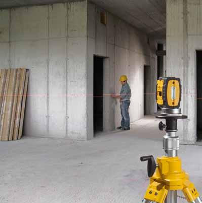 Lasery punktowe i liniowe STABILA: precyzja i szybkość wyznaczania i przenoszenia pomiarów Typ Funkcje lasera Przegląd oferty laserów punktowych i liniowych LA 180 L Samoniwelujący laser krzyżowy i