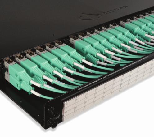 1 db) natomiast moduły Siemon Low Loss MTP do LC lub SC oferują straty na poziomie 0.35 db (typowa wartość to 0.25 db).