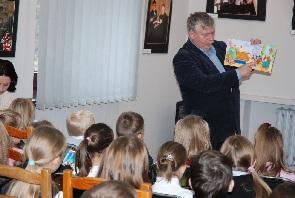 V novom tisícročí knižnicu navštívili nasledujúce osobnosti: Barbara Wachowicz, Dorota Terakowska, Wisława Szymborska, Krzysztof Petek, Wiesław Drabik, Ewa Stadtmüller, Ewa a Wojciech Leonowiczovci,