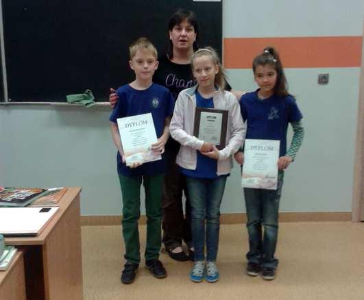 Nad poprawnoœci¹ wszystkich zadañ czuwa³o jury, któremu przewodniczy³ przedstawiciel Akademii Morskiej, dr hab. in. Artur Bejger.