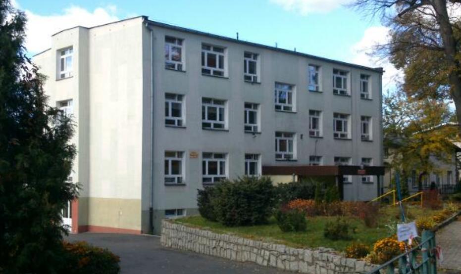 Audyt Energetyczny Szkoły Podstawowej nr 2 w Obornikach Śląskich Audyt Budynku Ulica: Kardynała Stefana Wyszyńskiego 24 Miejscowość: Oborniki Śląskie Kod Pocztowy:
