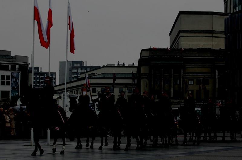 Niepodobna oddać tego upojenia, tego szału radości, jaki ludność polską w tym momencie ogarnął. Po 120 latach prysły kordony. Nie ma ich. Wolność! Niepodległość! Zjednoczenie! Własne państwo!