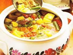 Vegetable Soup Dominika Samolej, Vb 200grams poultry or beef 1carrot 1parsley 1small cauliflower or broccoli 2 medium potatoes 1/4 celery 15 Brussels sprouts a handful of green beans 2 tablespoons