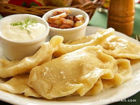 Dumplings with sauerkraut and wild mushrooms - Sara Majcher, VIb Ingredients for dough: 2-3 glasses flour 1 glass warm water a pinch of salt 2-3 tablespoons of olive oil Ingredients for stuffing: ½