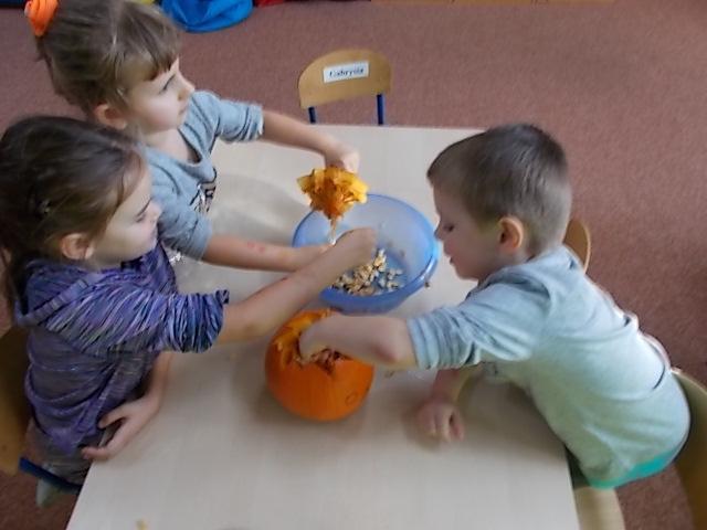Uczyliśmy się piosenki na Halloween