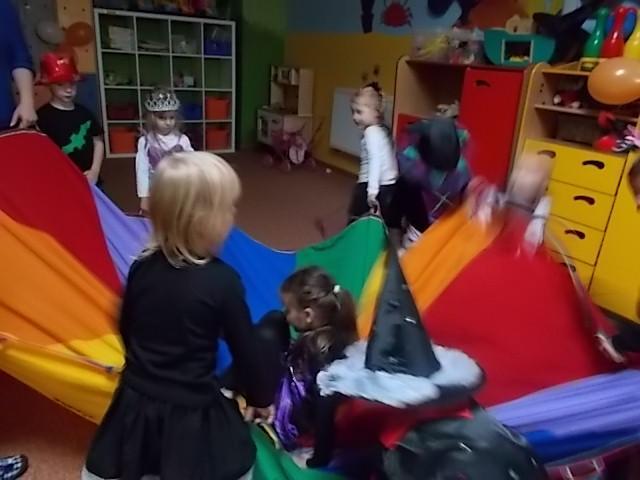 Na koniec balu ozdobiliśmy dynie.
