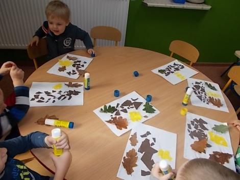 Pod koniec tygodnia w czwartek 20 października przy niewielkiej pomocy cioci wykonaliśmy zdrowe drugie śniadanie.