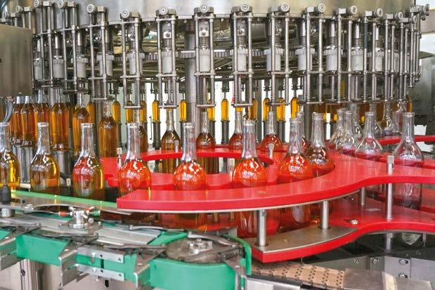 Statystyczna kontrola jakości Butelkowanie płynnego złota Eliminacja kosztownego przepełnienia Znany producent szkockiej whisky wprowadził ograniczenie odchyłki poziomu napełnienia wynoszące +3