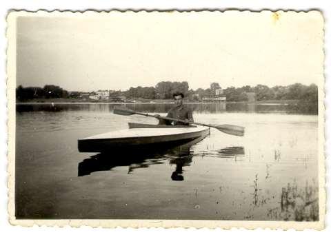 Z anim doszło do powstania pierwszego klubu wodnego przy Janikowskich Zakładach Sodowych w budowie - protoplasty dzisiejszego Kormorana, w latach 1953-1956 pod