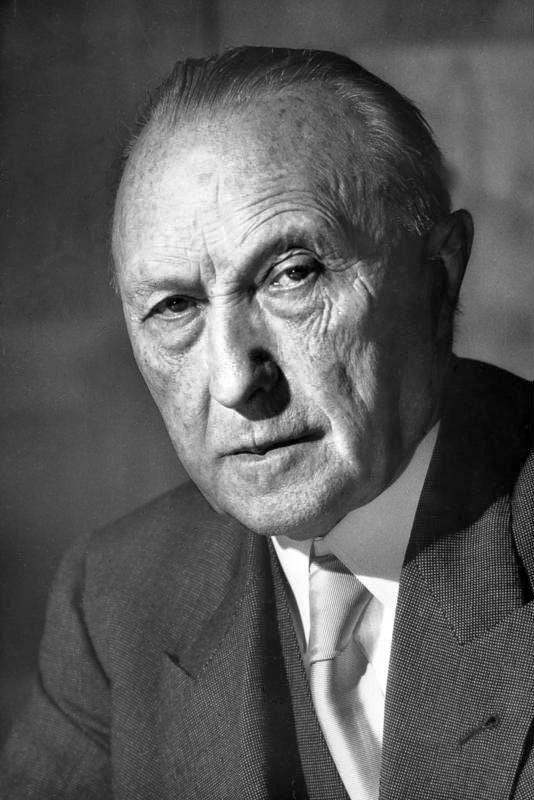 Konrad Adenauer 1. Federalizacja Europy Zachodniej jako najlepsza reakcja na konflikt między Wschodem a Zachodem 2. Utworzenie Federacji Zachodnioeuropejskiej (D, F, GB i państwa Beneluksu) 3.