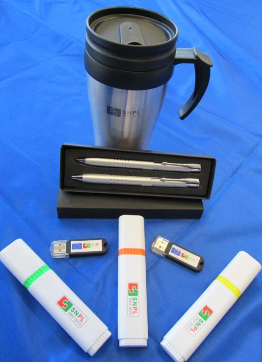 Z uwagi na fakt, iż rozdano dużo materiałów promocyjnych w roku sprawozdawczym zlecono wykonanie kolejnych (markerów, pamięci USB, kubków termicznych oraz zestawu składającego się z długopisu i