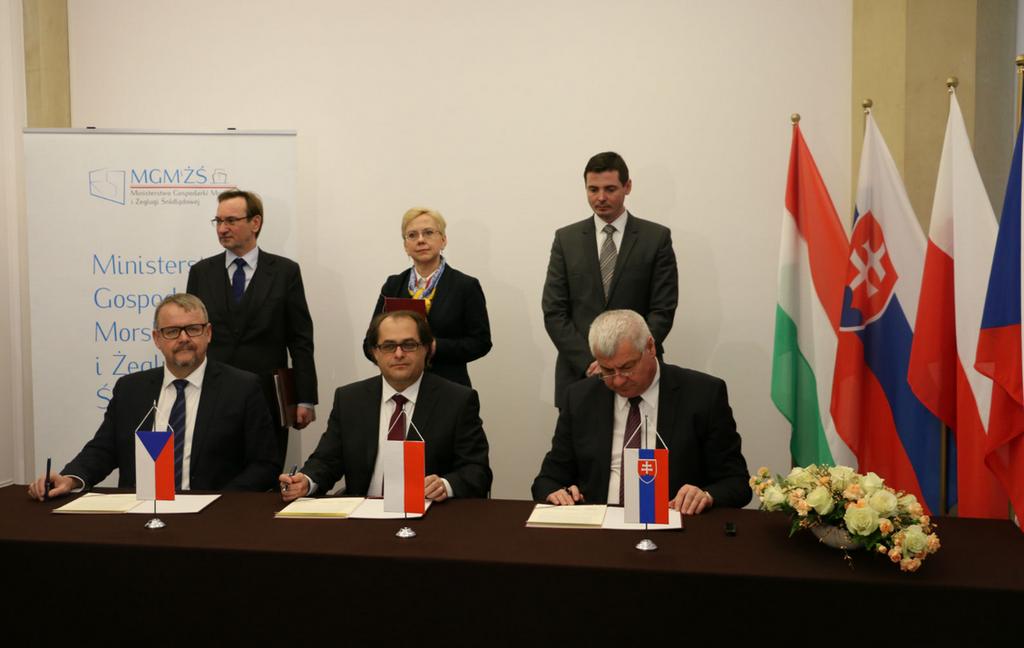 31 stycznia 2017 porozumienie o współpracy podpisali w Warszawie ministrowie odpowiedzialni za żeglugę z państwa Grupy Wyszehradzkiej: Polski, Republiki Czeskiej i Republiki Słowackiej.