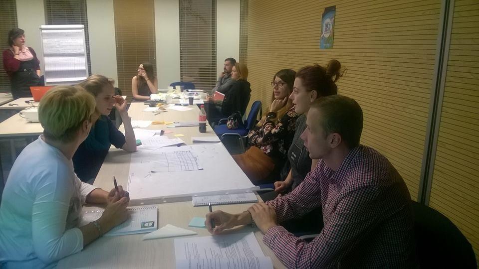 zrealizować projekt międzynarodowy.